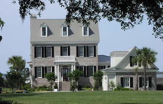 Picture of a Colonial House