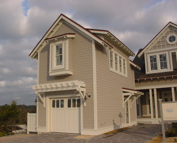 Beach House Plans – 3-4 Bedroom Coastal Home on Narrow Lot Beach House Plans – 3-4 Bedroom Coastal Home on Narrow Lot